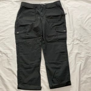 Sonoma Capri Mid Rise Pants